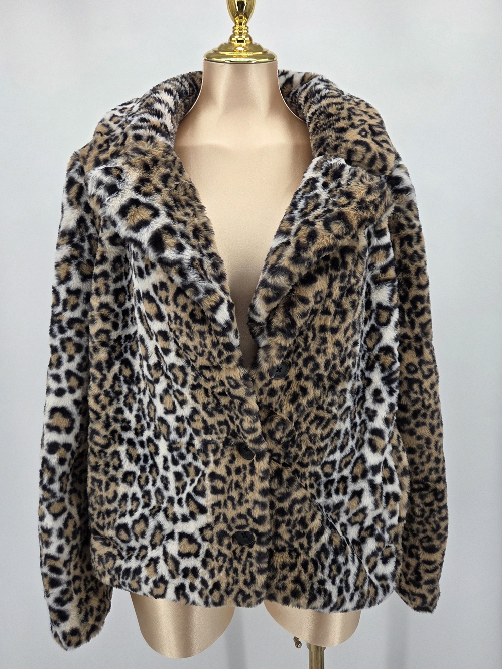 GUESS Leopard Print Faux Fur Coat Women’s XL Button Front Animal Print